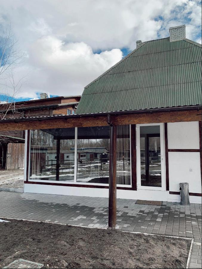 Hotel Orlyne Gnizdo Chernivtsi Exterior foto