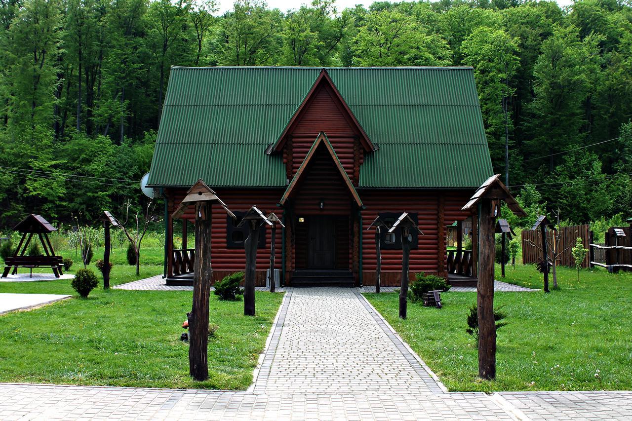 Hotel Orlyne Gnizdo Chernivtsi Exterior foto